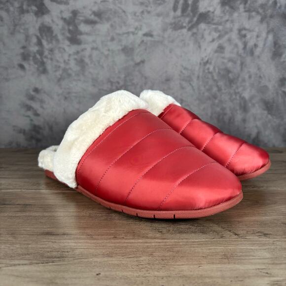 Vionic Faux Fur Lined Quilted Slippers Women’s Size 11 Cozy Indoor Slip-On - Picture 1 of 10